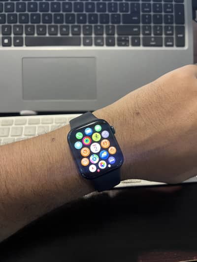 Apple watch series 8