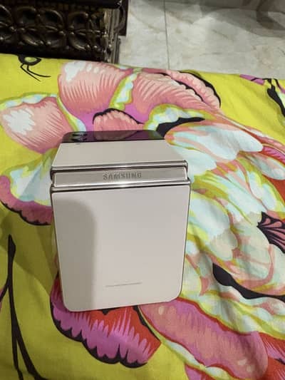 Samsung Mobile Z Flip 4