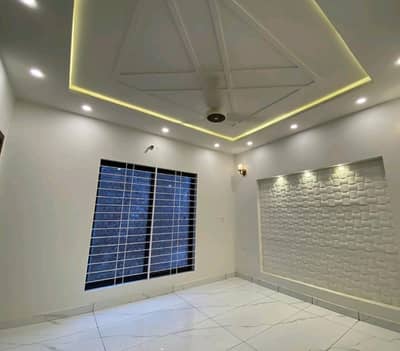 Prime Location Citi Housing Society Upper Portion Sized 7 Marla