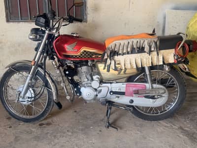 Honda 125 golden edition