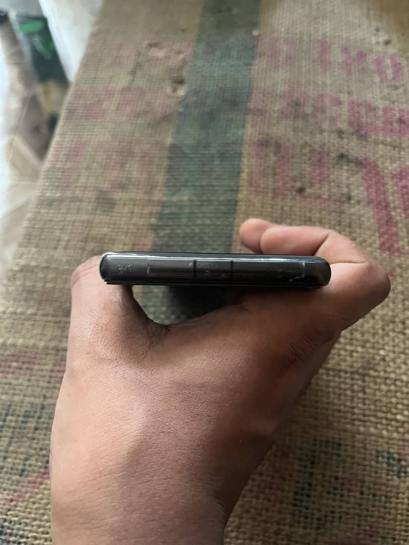 Google pixel 7a 3