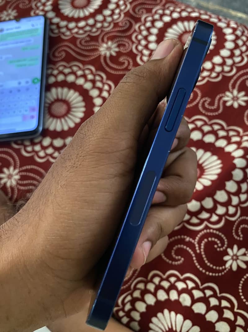 iPhone 12 mini 2