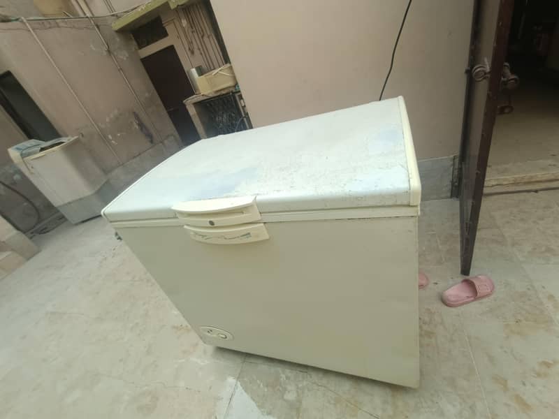 waves deep freezer 0