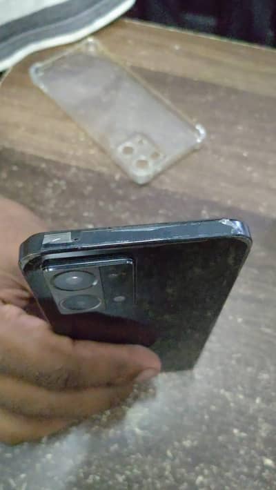 OPPO F21 Pro
