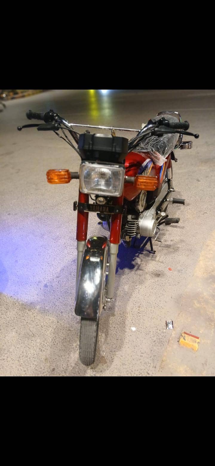 yamaha lovers. . . . 12