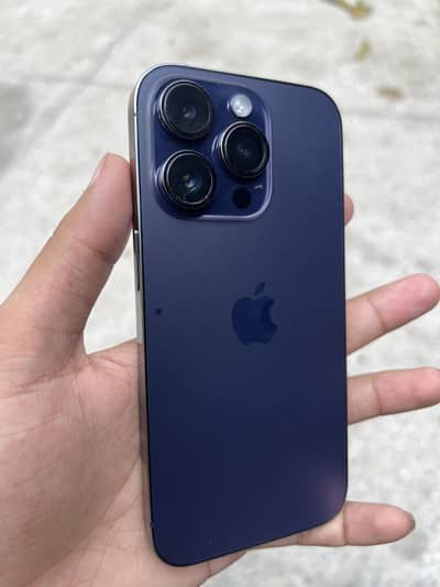 iPhone 14 Pro factory