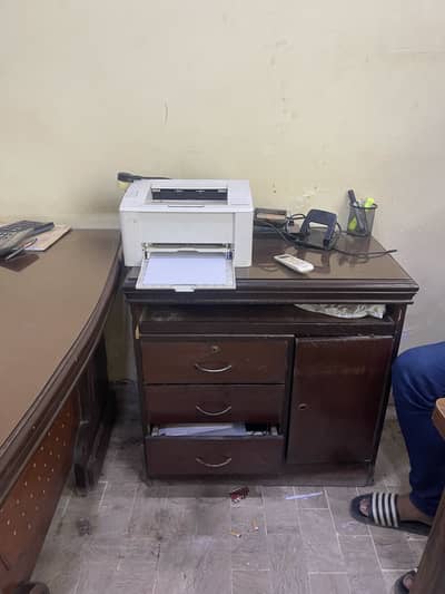 Office Furniture For Sell