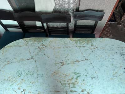 Dinning table for sale
