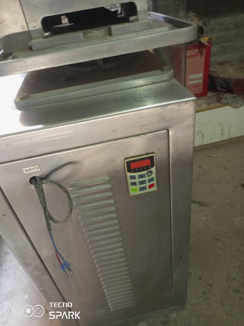 Macaroni machine 1