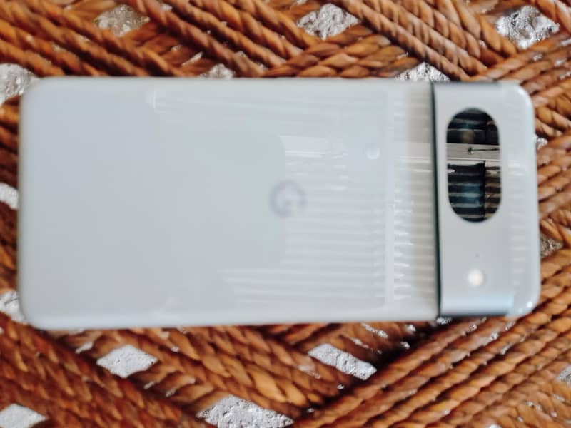 Google Pixel 8 3