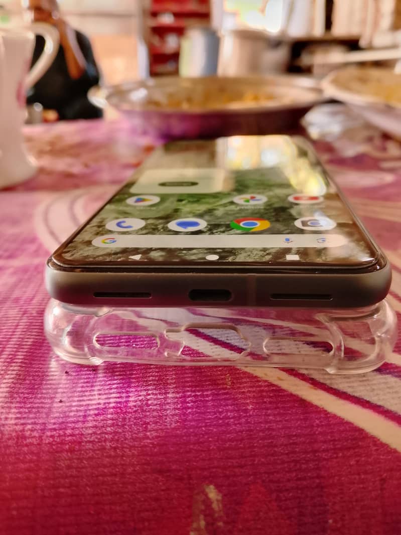 Google Pixel 8 5