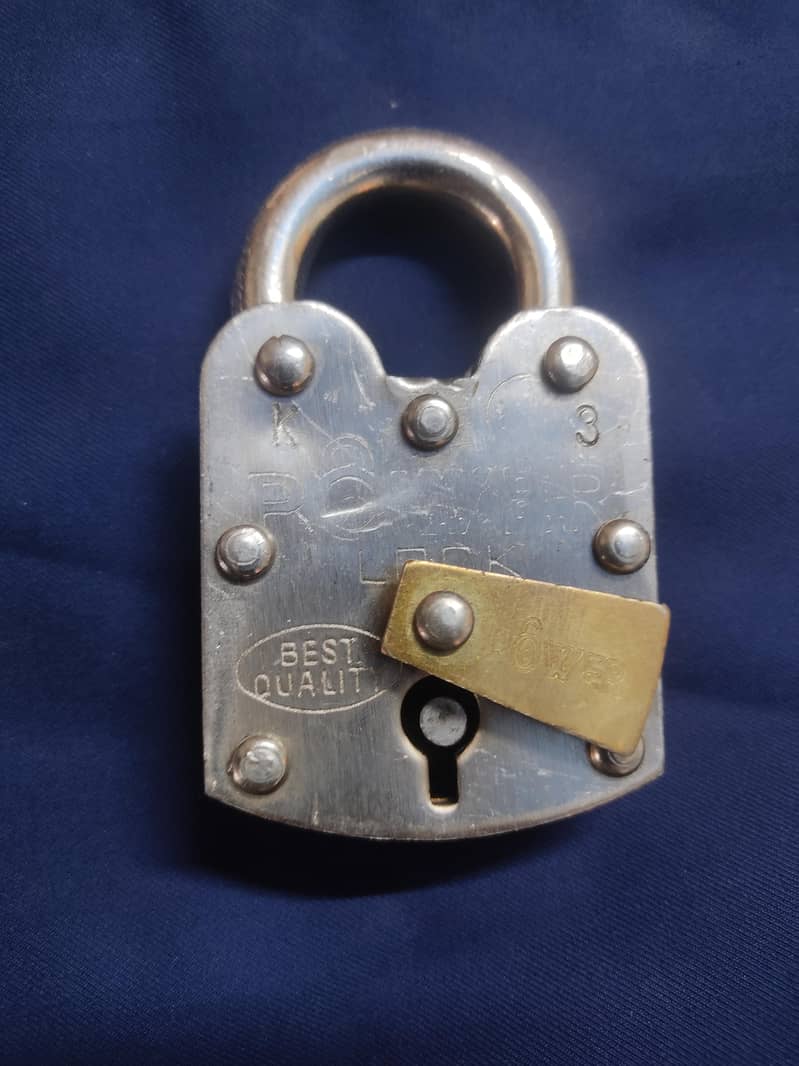 Lock  2