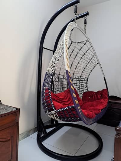Luxury 2-Seater Egg Swing Chair (Excellent Condition)