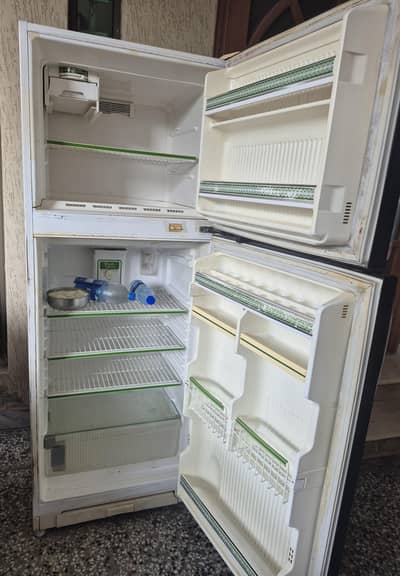 Sanyo refrigerator  for sale