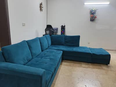 L Shaped TV Lounge Sofa For Sale in Brand New Condition