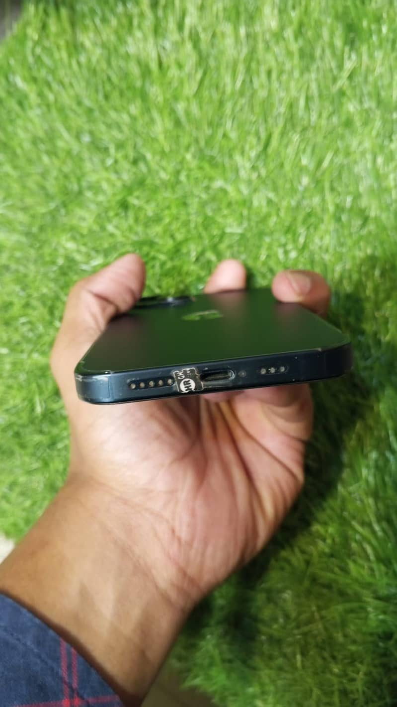 iPhone 14 5