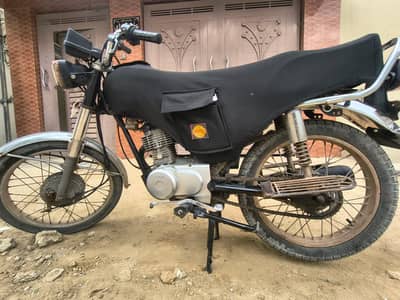 Unique 125 Bike 2018 Moel - Excellent Condition