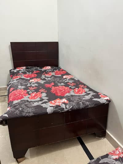 selling single bed