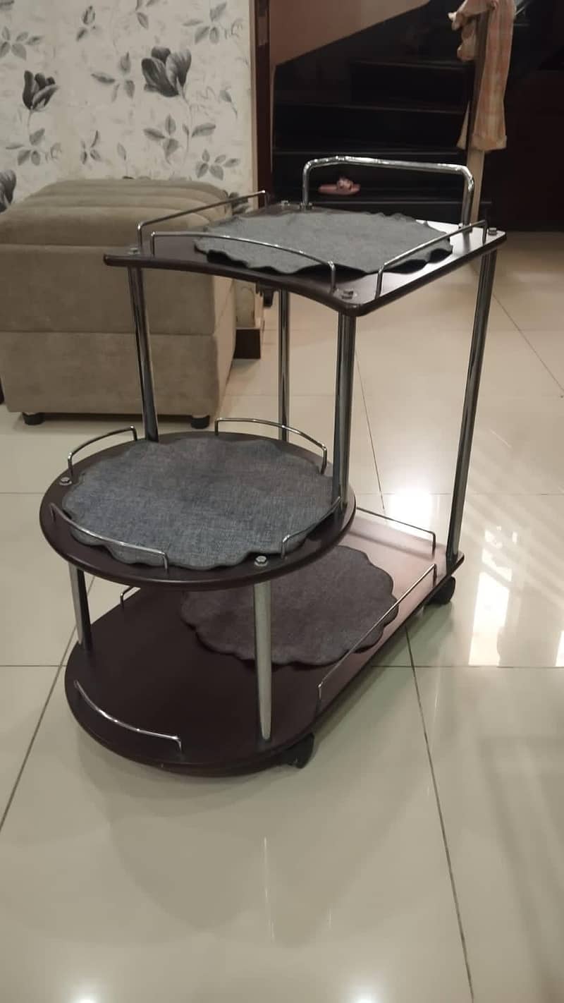 Tea trolley 1
