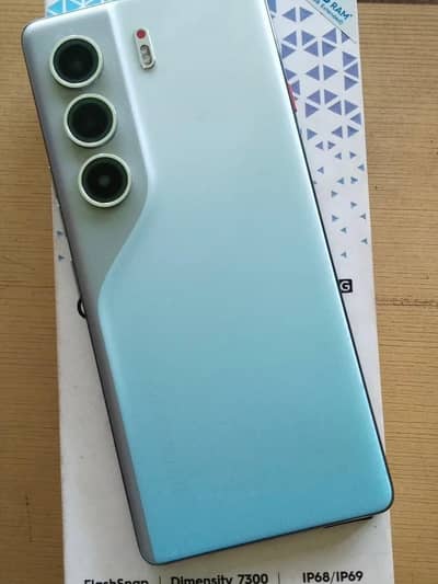 Tecno CAMON 40 Pro