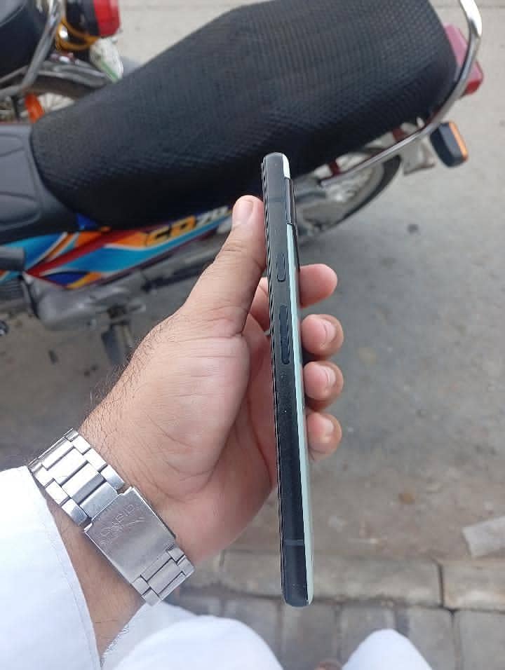 Google Pixel 6a 2