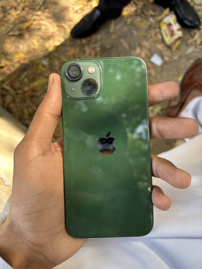 Apple iPhone 13 0