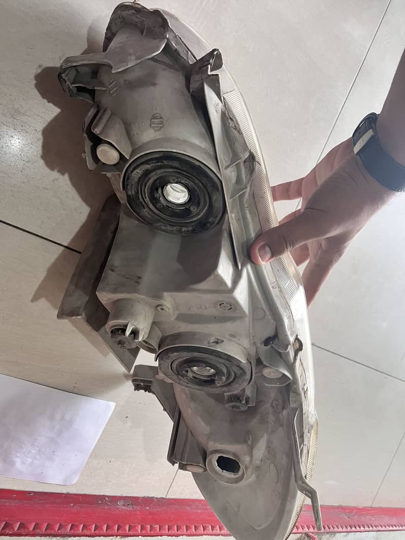 Head lights 0