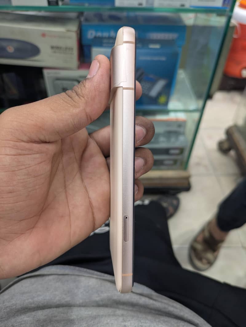Google Pixel 8 5