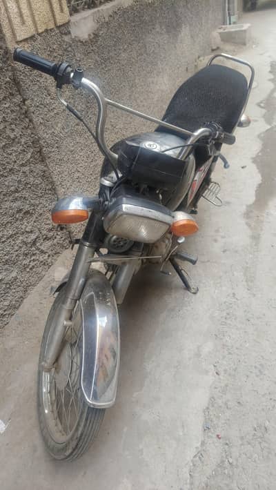 Honda c70 Model 2011