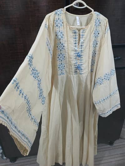 Ethnic Maxy froq