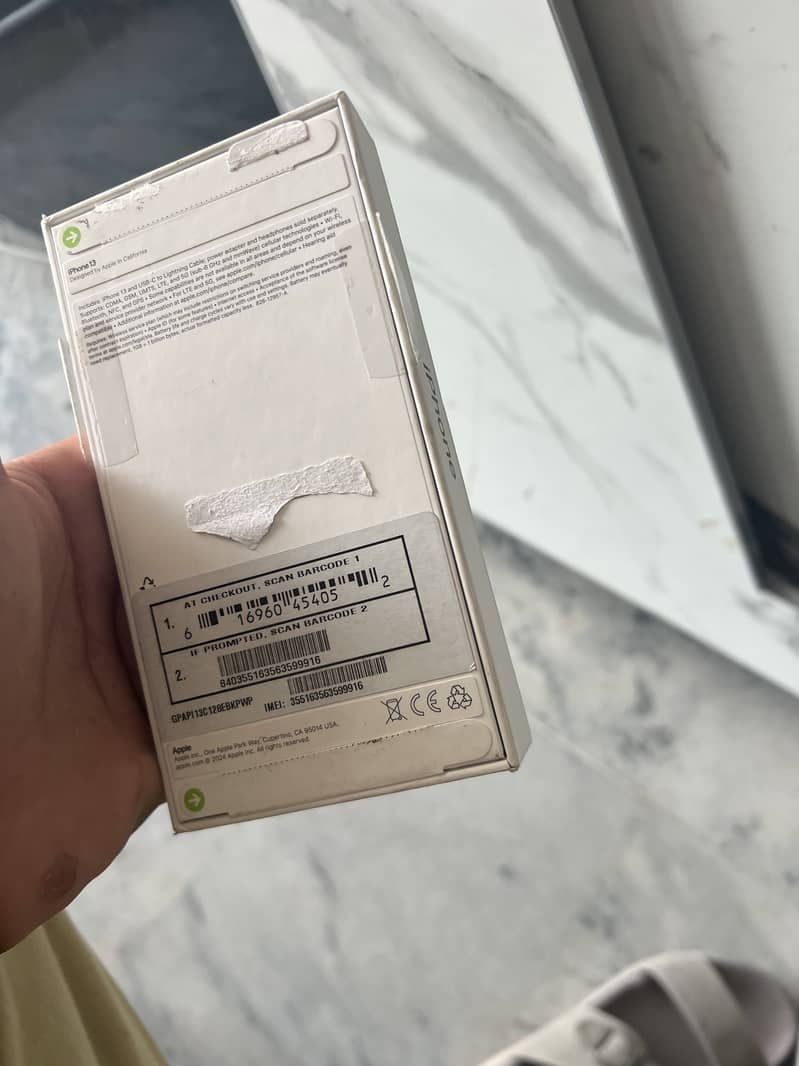 Apple iPhone 13 2
