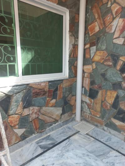 10GROUND FLOOR FOR RENT PRIME LOCTION 3BRD 2WASHROO