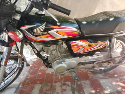 Honda 125 Bike For sale new condition Total Genuine
