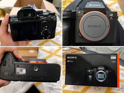 Sony Alpha A7R III (ILCE-7RM3) | 42.4MP Full Frame Mirrorless Camera