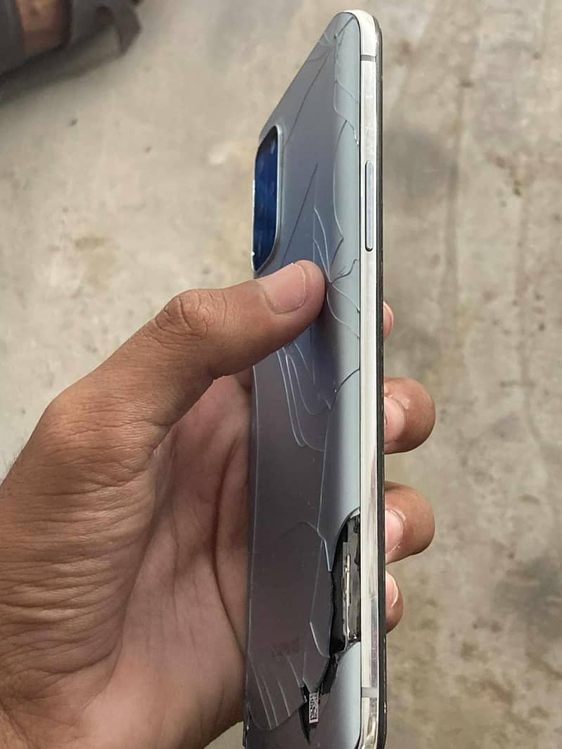 One Plus 8T 1