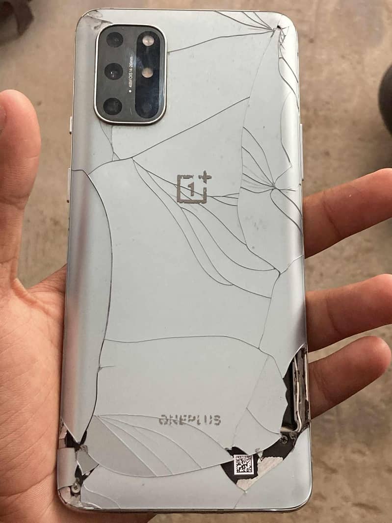 One Plus 8T 4
