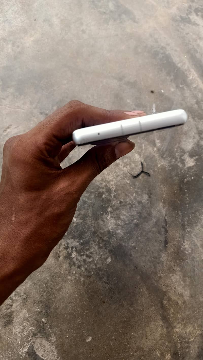 Google Pixel 7a 1