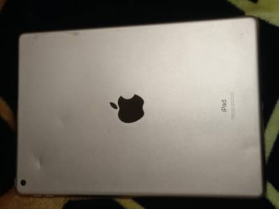 Ipad 7th Gen Gold 32GB 18.7. 9 Latest update