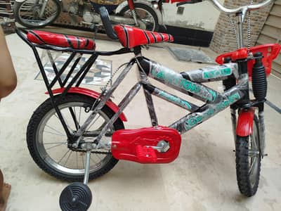 Boy cycle for sale for age of 06 to 10 years