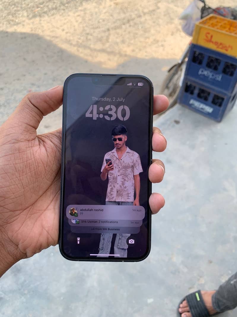Apple iPhone 13 1