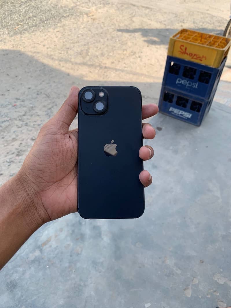 Apple iPhone 13 2