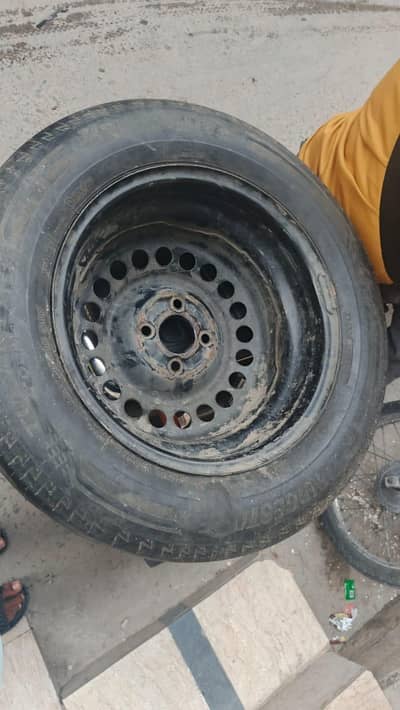 Original  Honda city tyer with Rim Bridgestone size 195/65 R 15