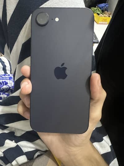 Apple iPhone 16e