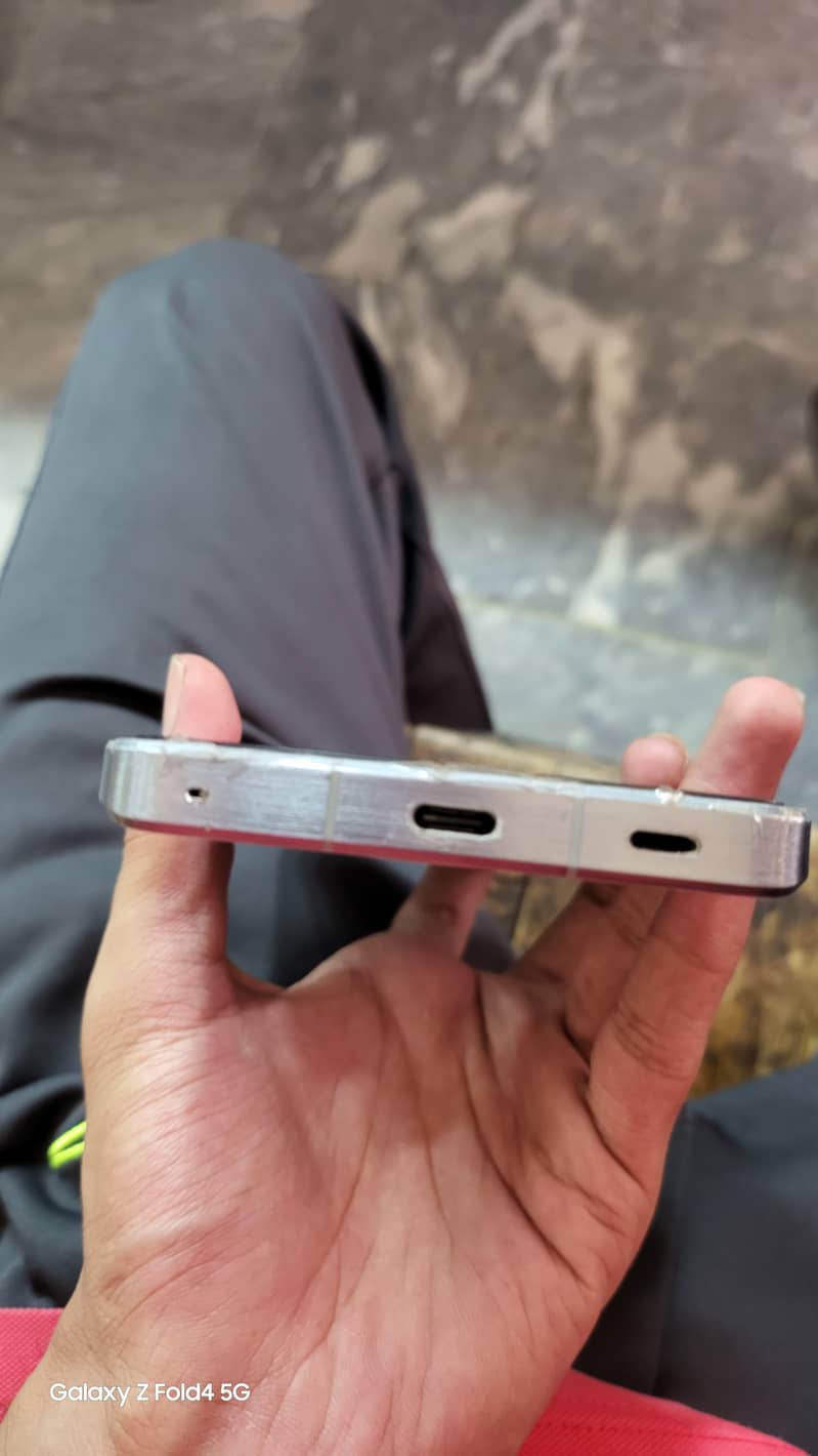 Sharp Aquos R7 1