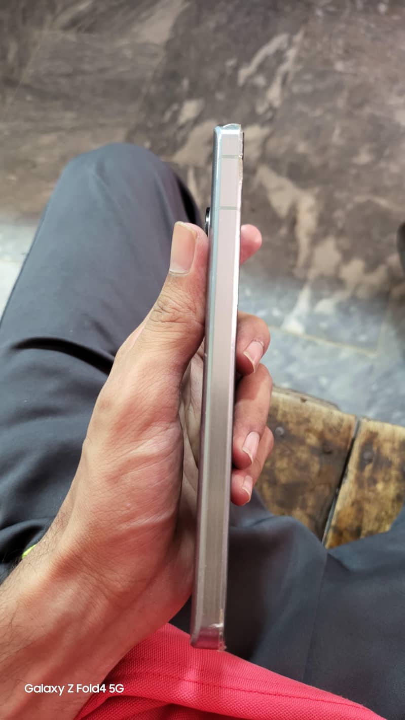 Sharp Aquos R7 2