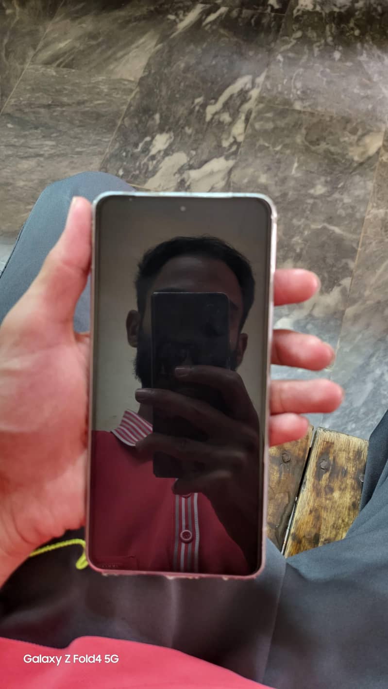 Sharp Aquos R7 6