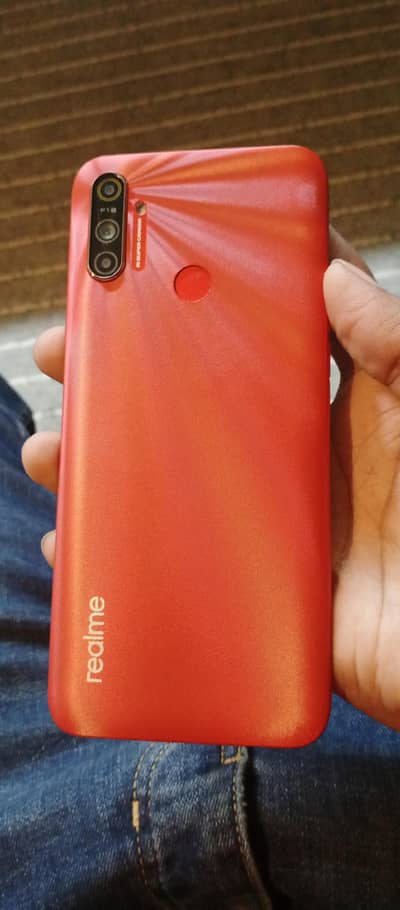 realme c3 condition pics main dekh sakty hain only set hai