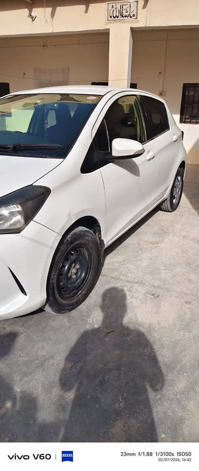 Toyota Vitz 2015