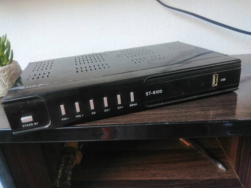 Dish receiver 0