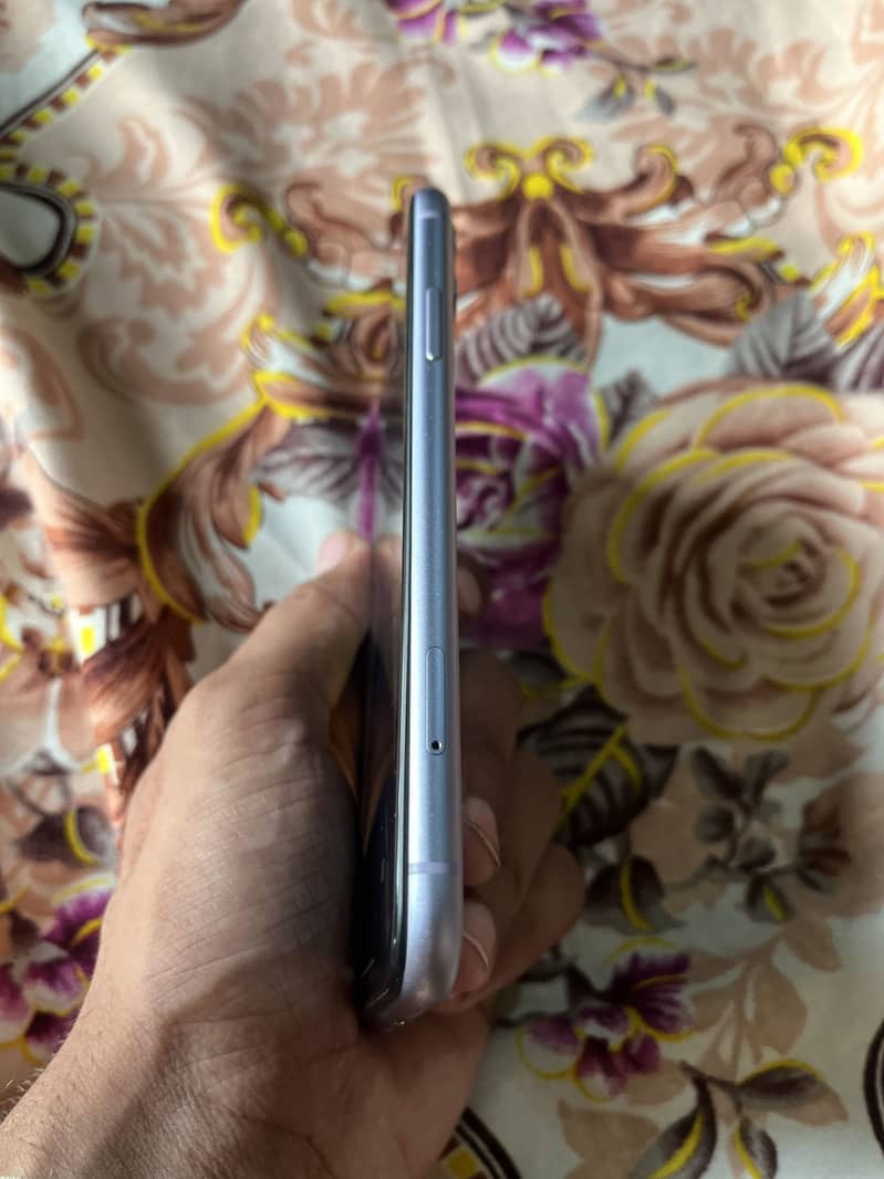 Apple iPhone 11 1